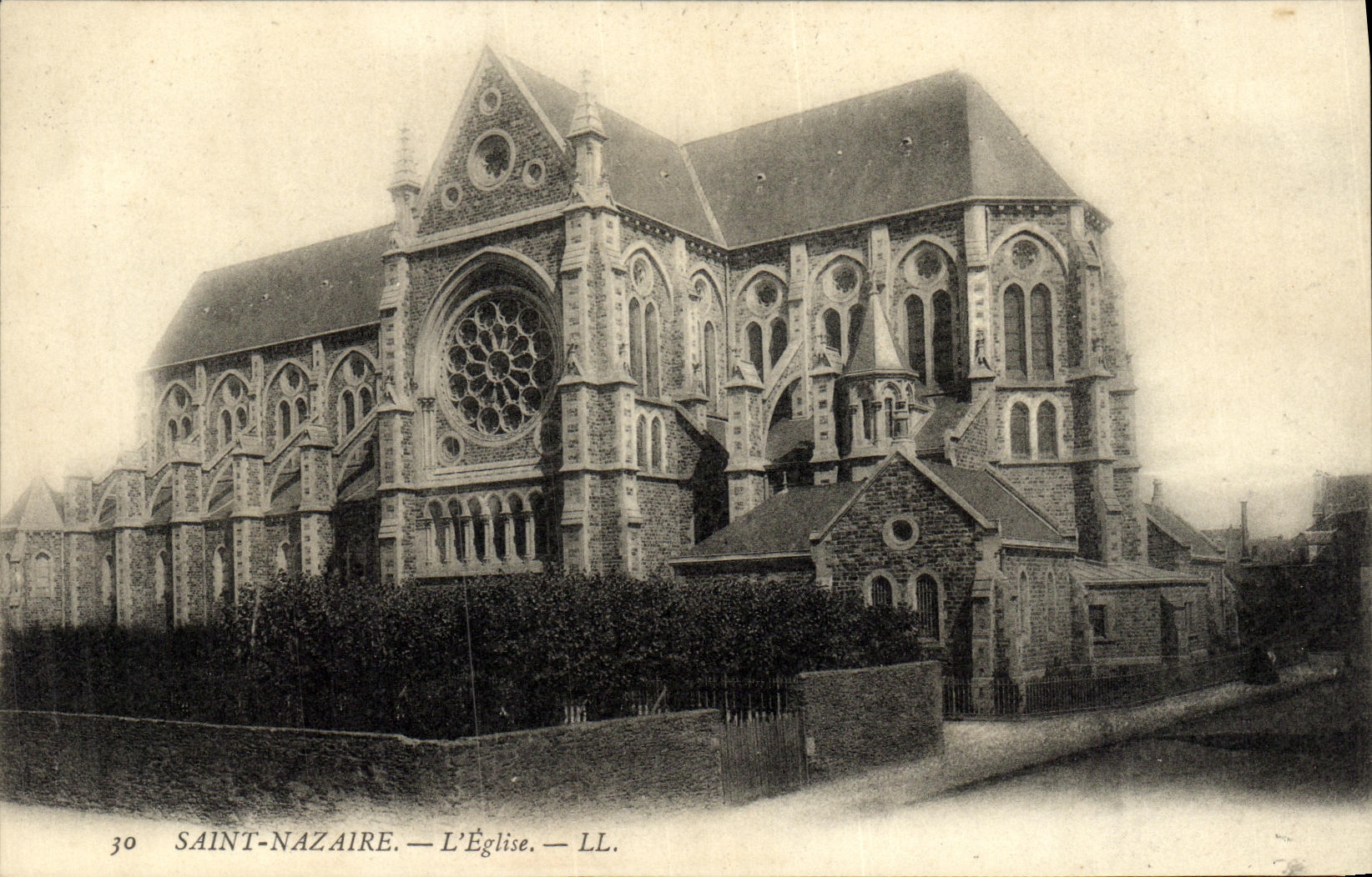 CPA Saint Nazaire L Eglise