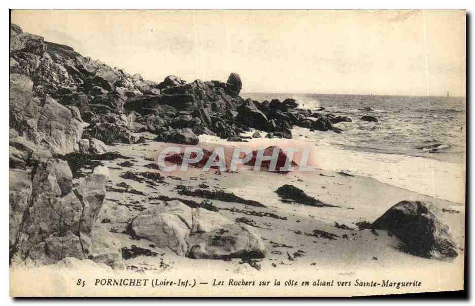 CPA Pornichet Les Rochers sur la cote en ahant vers Sainte Marguerite