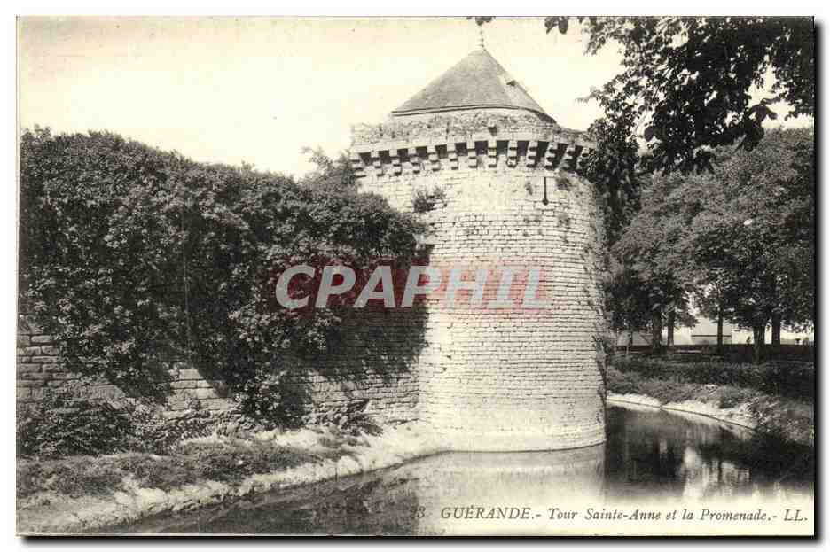CPA Guerande Tour Sainte Anne et la Promenade