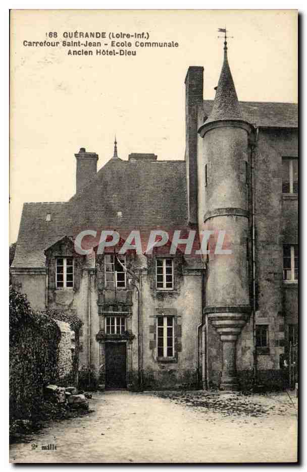 CPA Guerande Carrefour Saint Jean Ecole Communale Ancien Hotel Dleu