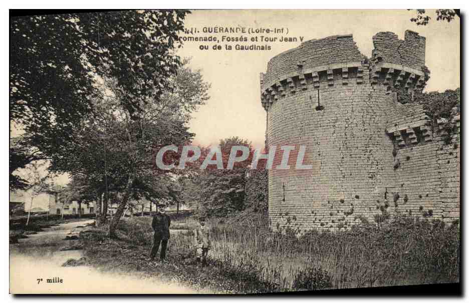 CPA Guerande Promenade Fosses et Tour Jean ou de La V ou de la Gaudinais