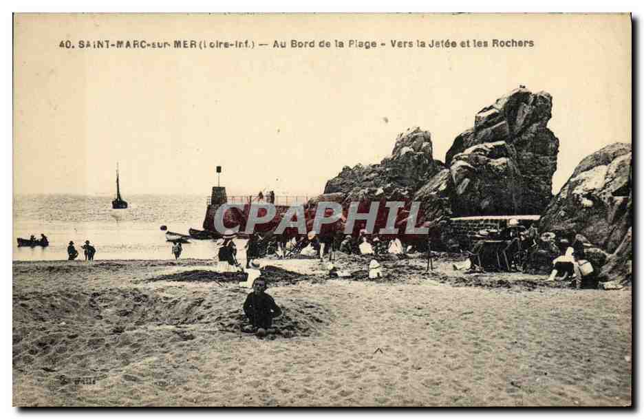 CPA Saint Marc Sur mer Au Bord de la Plage Vers la jetee et les rochers