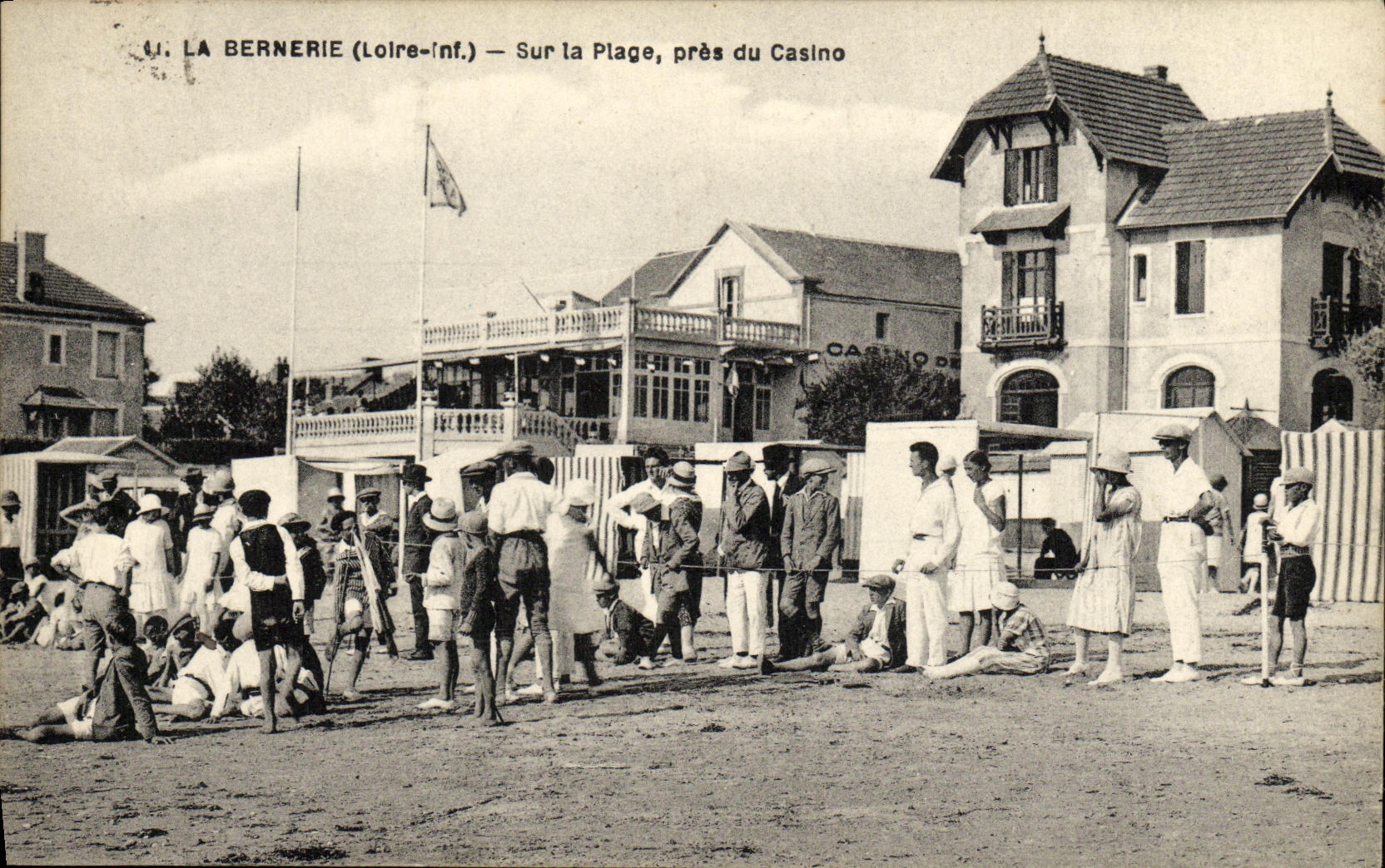 CPA La Bernerie Sur la Plage pres du casino 