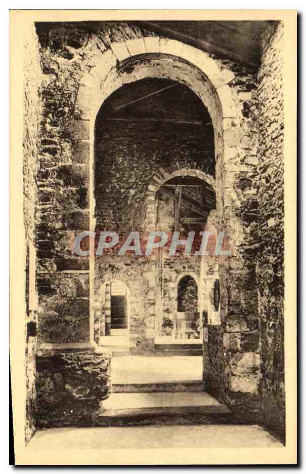 CPA St Philbert de Grand Lieu Eglise abbatiale carolingienne Croisillon Nord du transept Vue prise de l entree du deamb