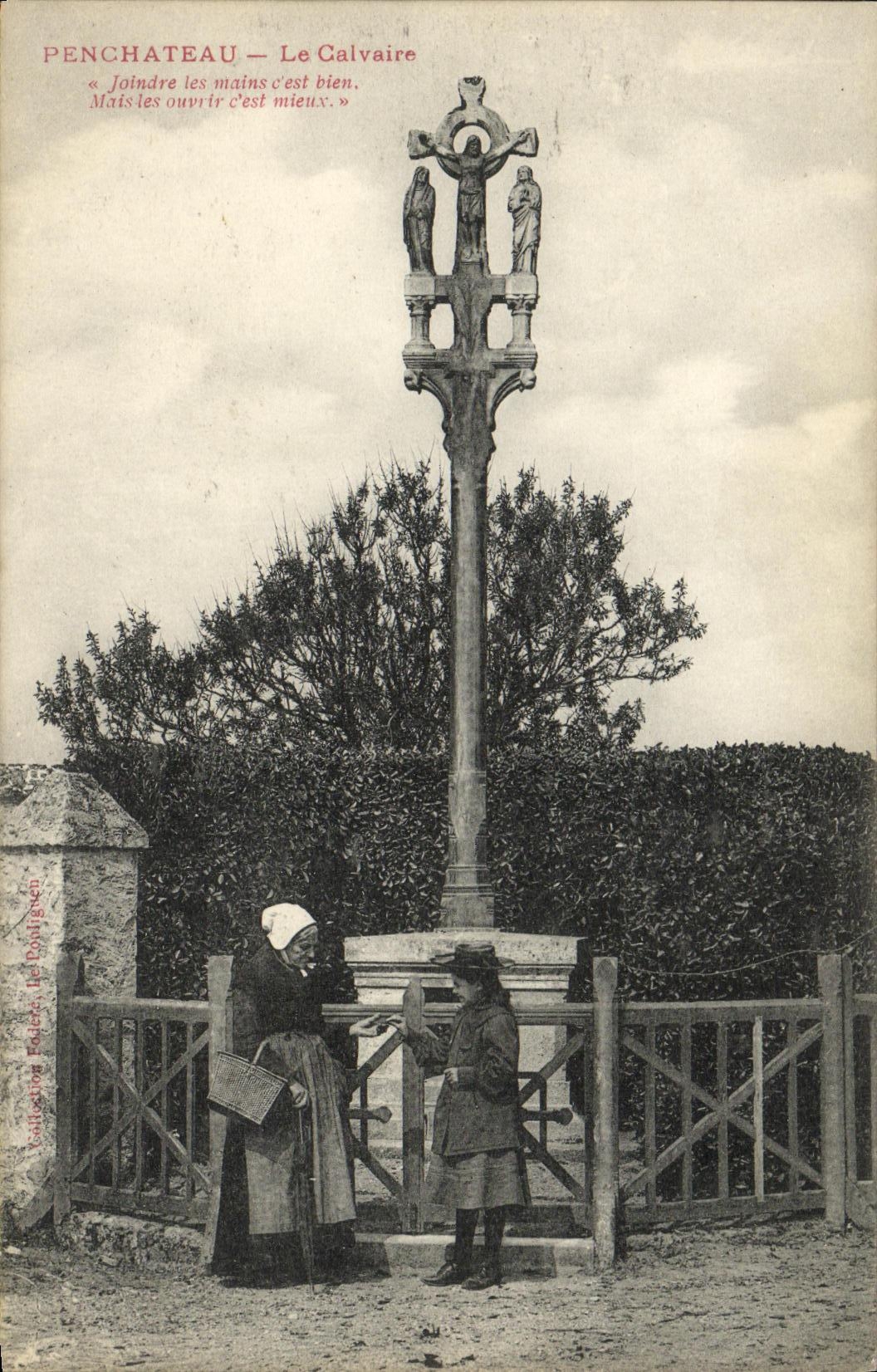 CPA Penchateau Le Calvaire Vielle femme Enfant Folklore