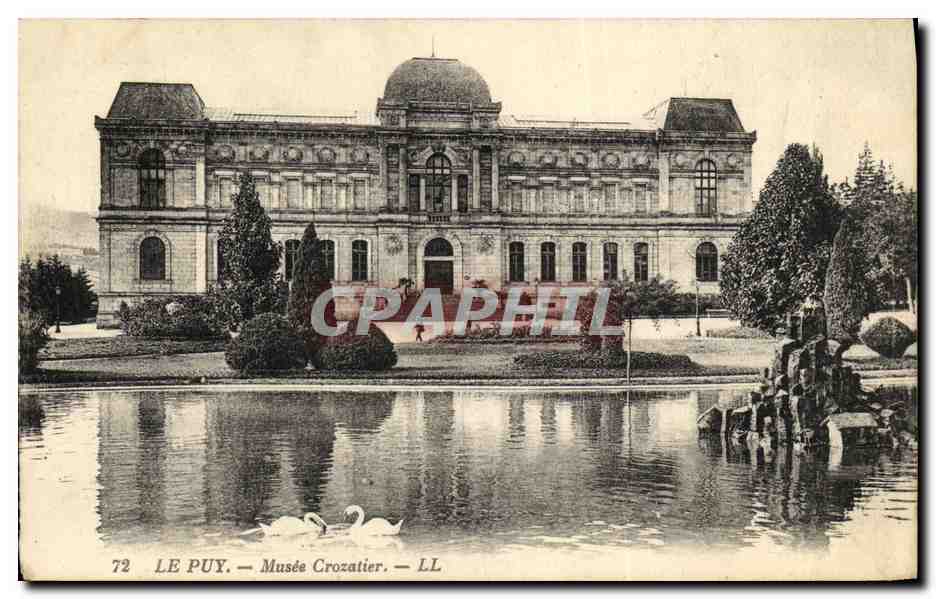 CPA Le Puy Musee Crozatier Cygnes