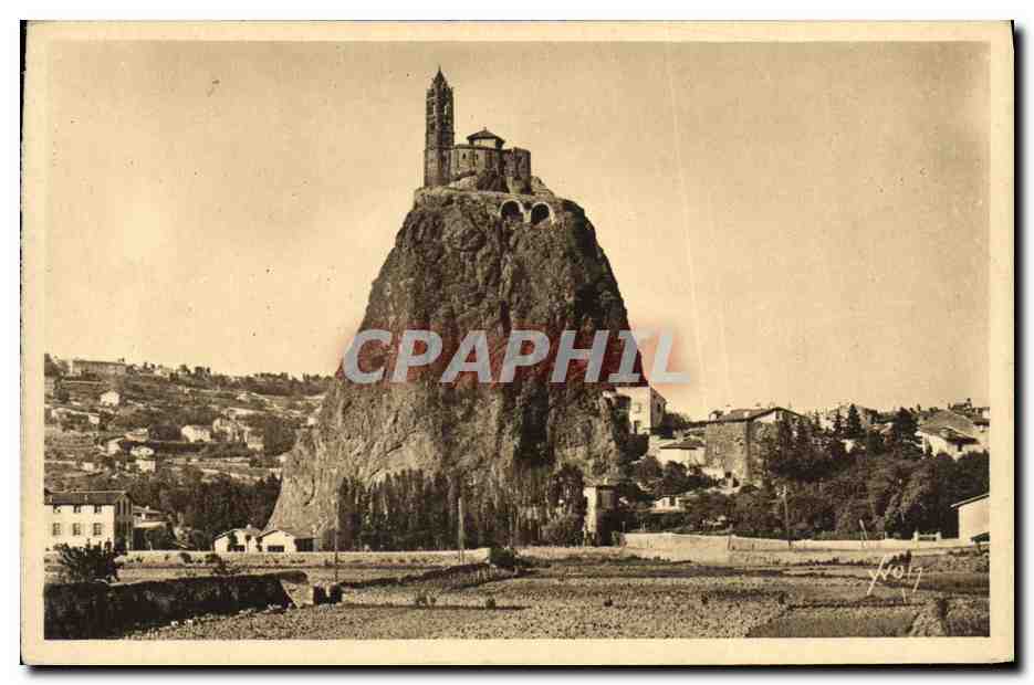 Le Puy (Haute-Loire) — La Chapelle et le Rocher Saint-Michel-d'Aiguilhe — Éditions d'Art Yvonne, Paris