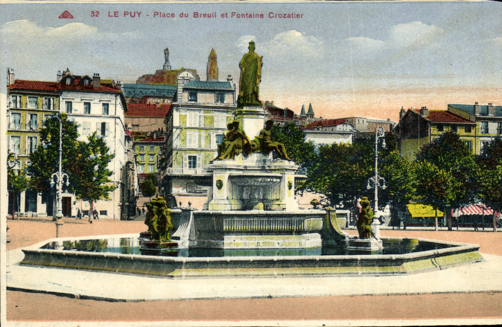 CPA LE Puy Place du Breull et Fontaine Crozatier