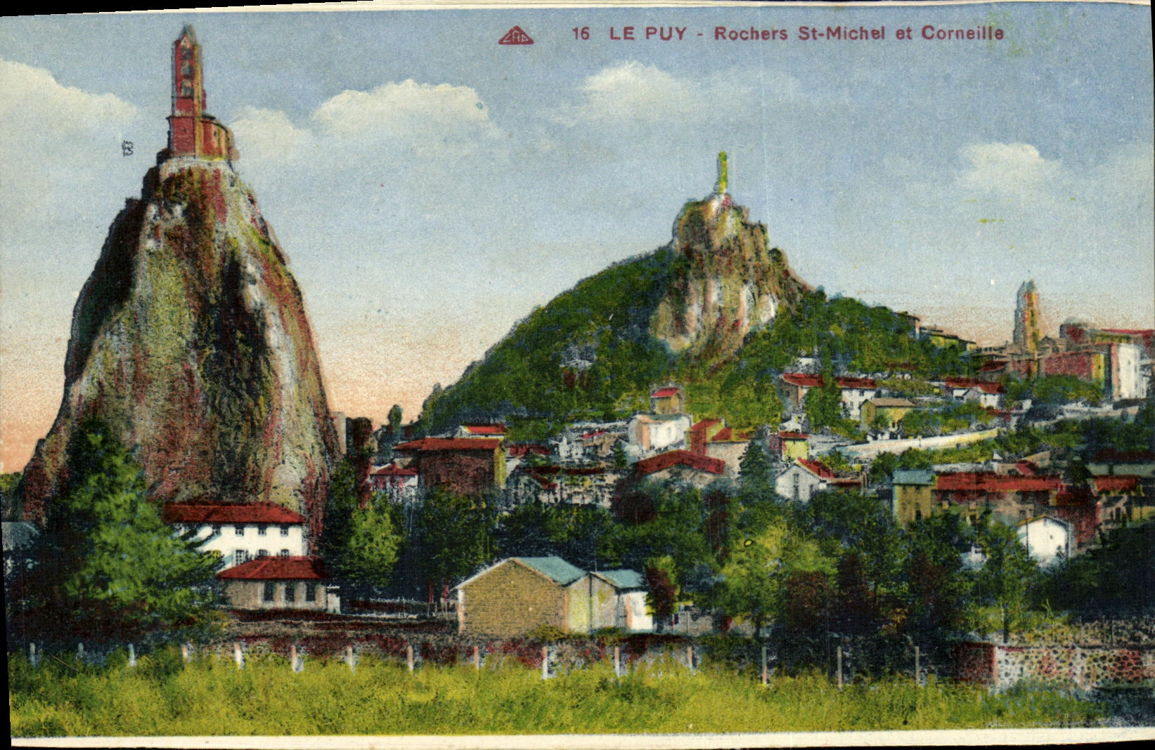 CPA LE Puy Rochers St Michel et Corneille