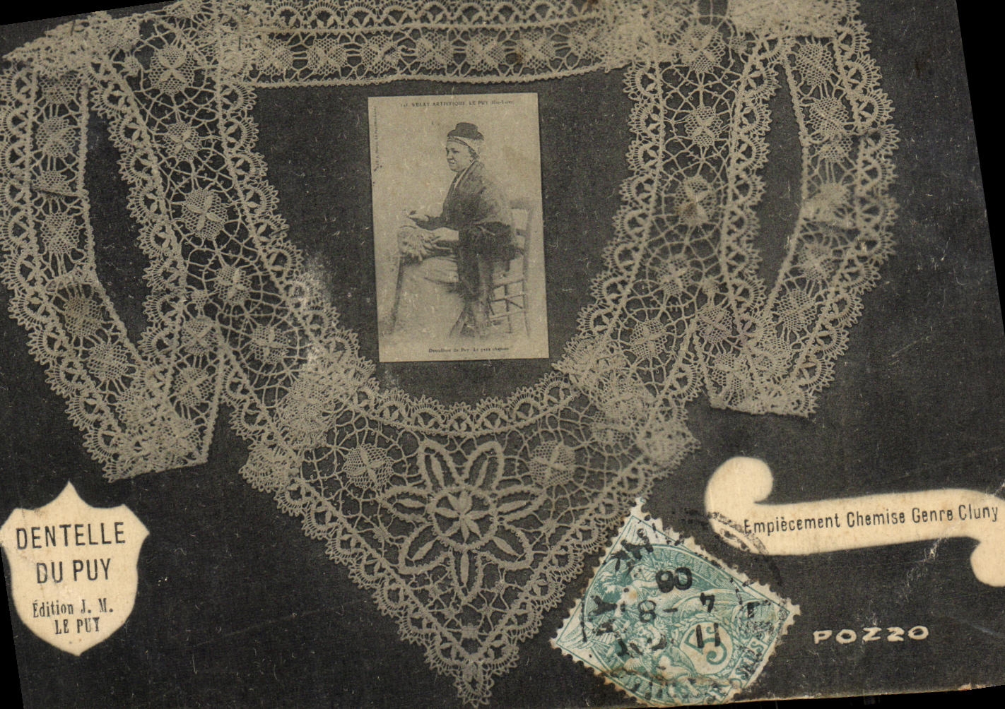 CPA Dentelle du Puy Folklore