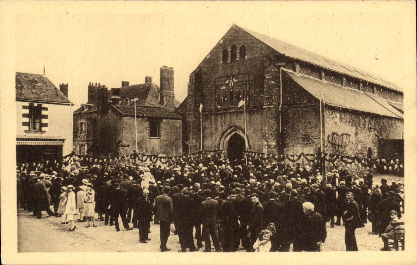 CPA St Philbert de Grand Lieu Eglise abbatiale carolingienne Souvenir des fetes du 11eme centenaire du transfert 