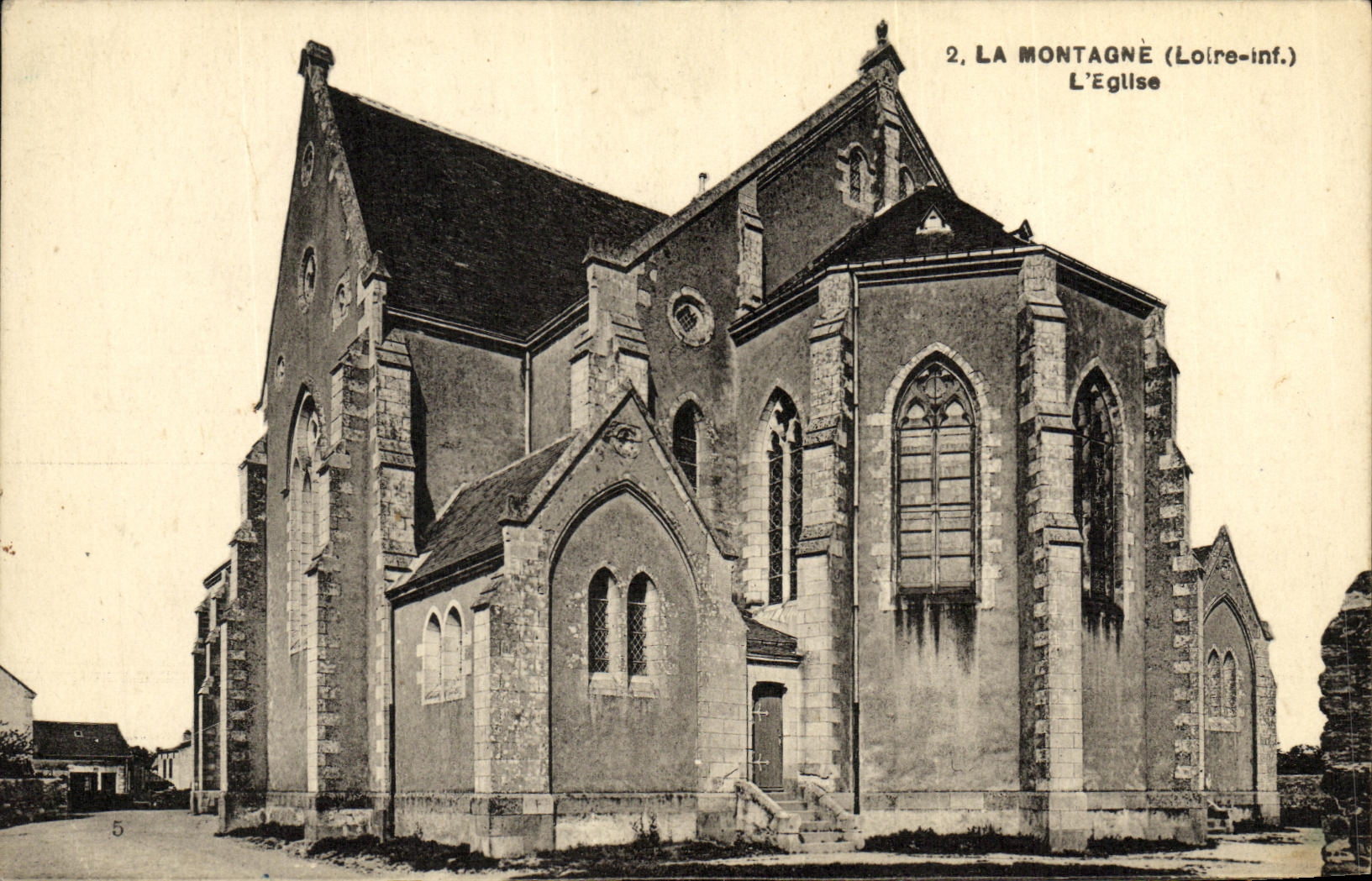 CPA La Montagne L Eglise