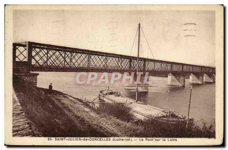 CPA Saint Julien de Concelles Le pont sur la Loire Bateau