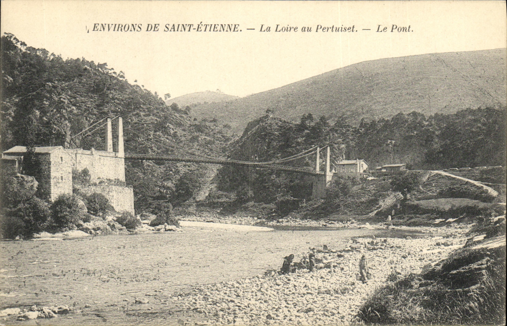 CPA Environs de Saint Etienne La Loire au Pertuiset Le pont 