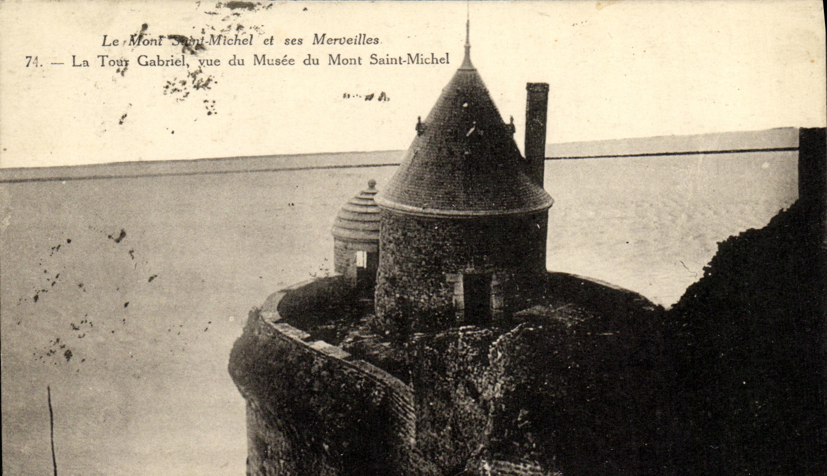 CPA Le Mount Saint Michel et ses Merveilles La Tour Gabriel vue du Musee du Mont Saint Michel