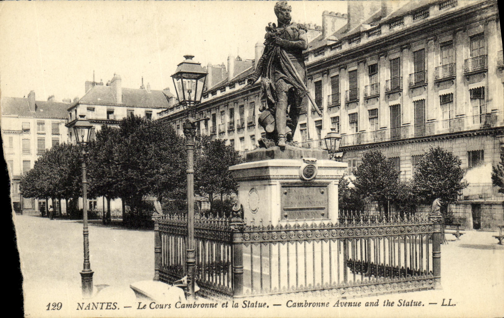 Tarjeta postal antigua Nantes El Cours Cambronne y la Estatua