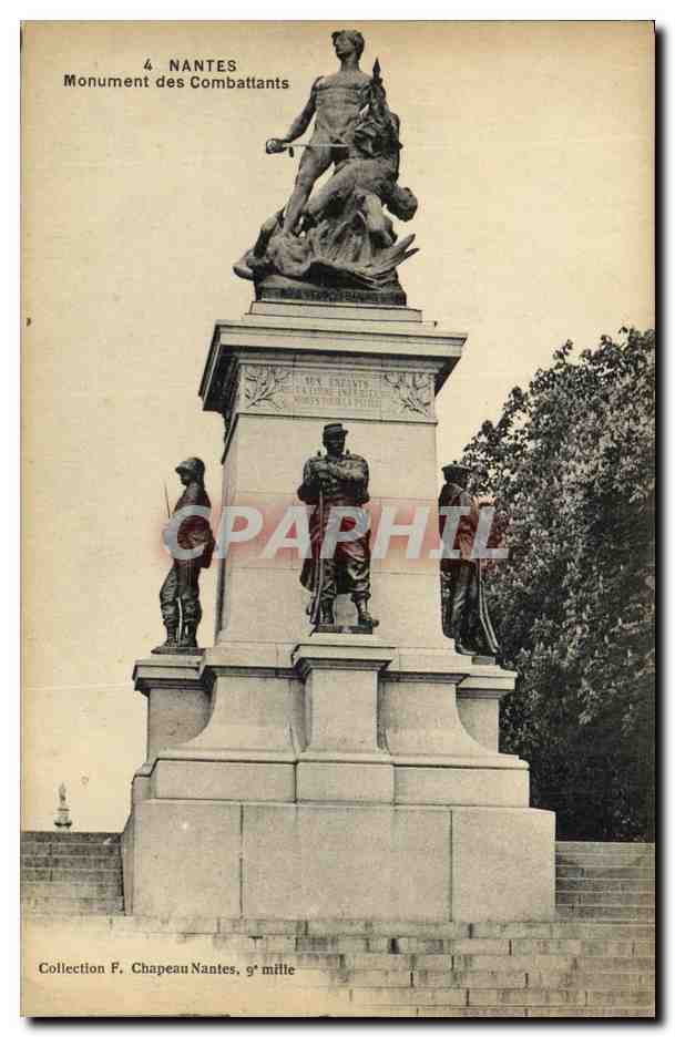 CPA Nantes Monument des Combattants