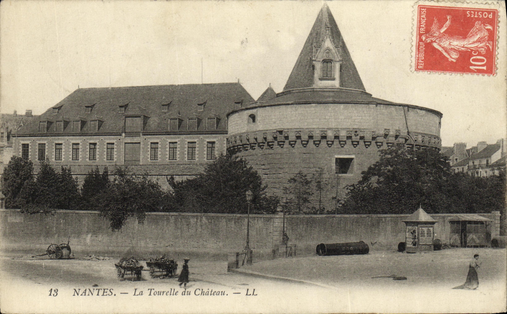 CPA Nantes La Tourelle du Chateau