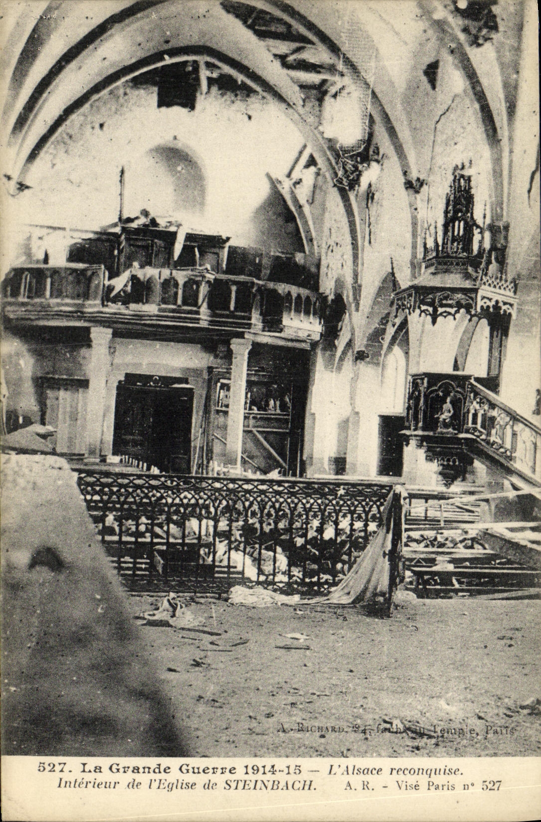Intérieur de l'église de Steinbach — dévastation de la Grande Guerre 1914-15 — éditeur A. Richard, Paris