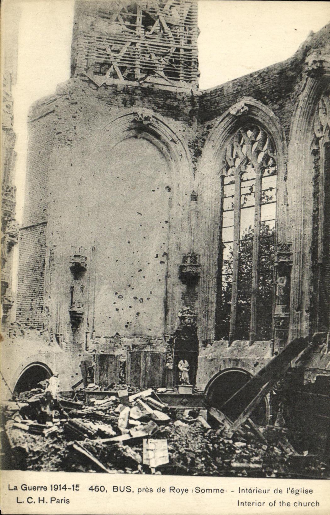 Buses, près de Roye (Somme) — Intérieur de l'église détruite — L.C.H. Paris n°460