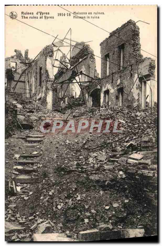 CPA Militaria Ruines d Ypres Maisons