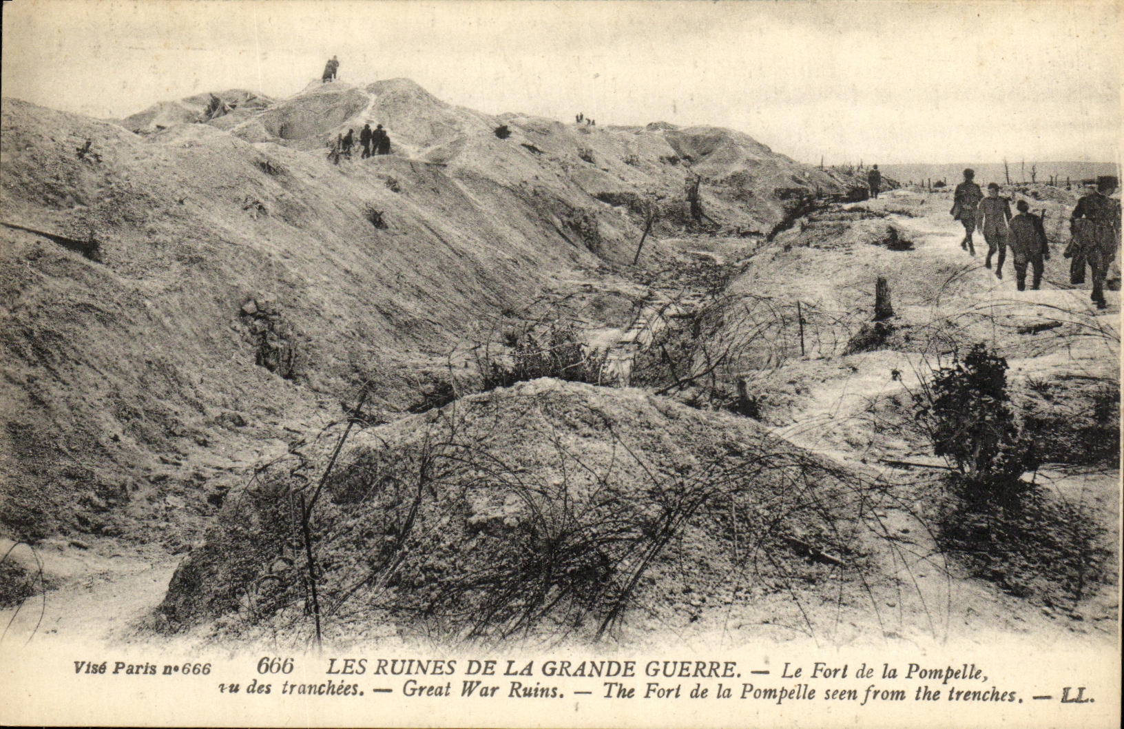 Les ruines de la Grande Guerre — Le Fort de la Pompelle vu des tranchées — Visé Paris n°666