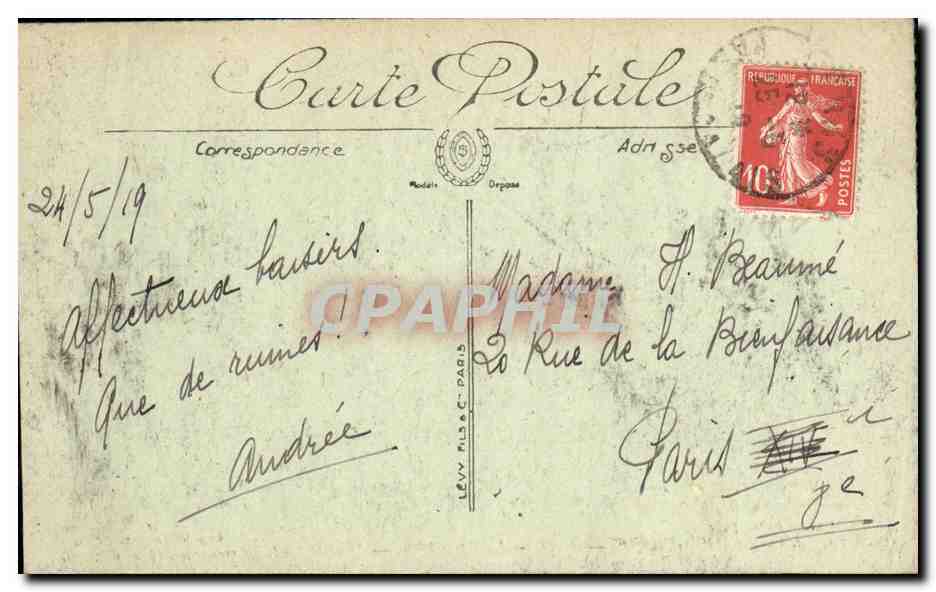 CPA Militaria Arras La Petite Place Dans le fond restes de L Hotel de ville — Rückseite
