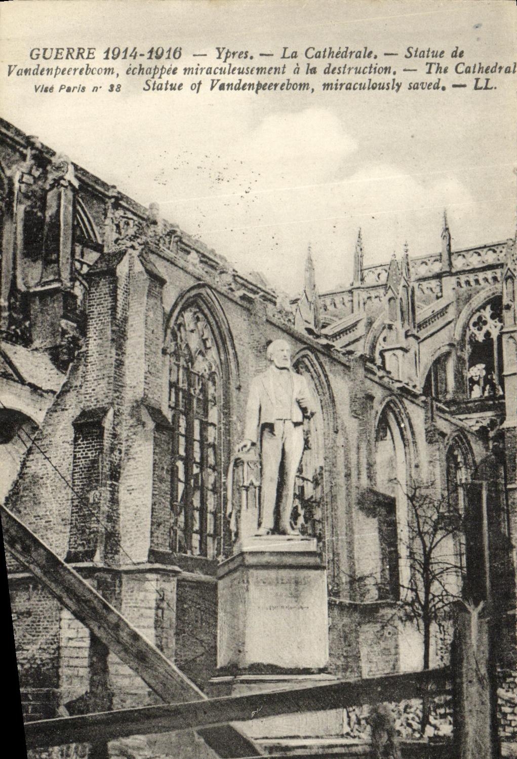 CPA Militaria Ypres La Cathedrale Statue de Vandenpeereboom