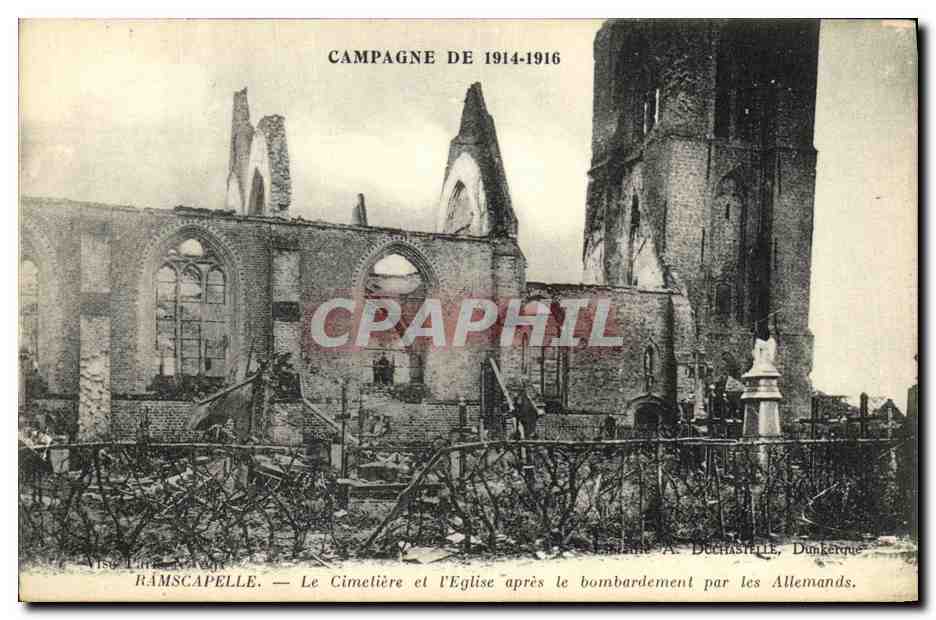 CPA Militaria Ramscapelle Le cimetiere et l eglise apres le bombardement par les allemands 