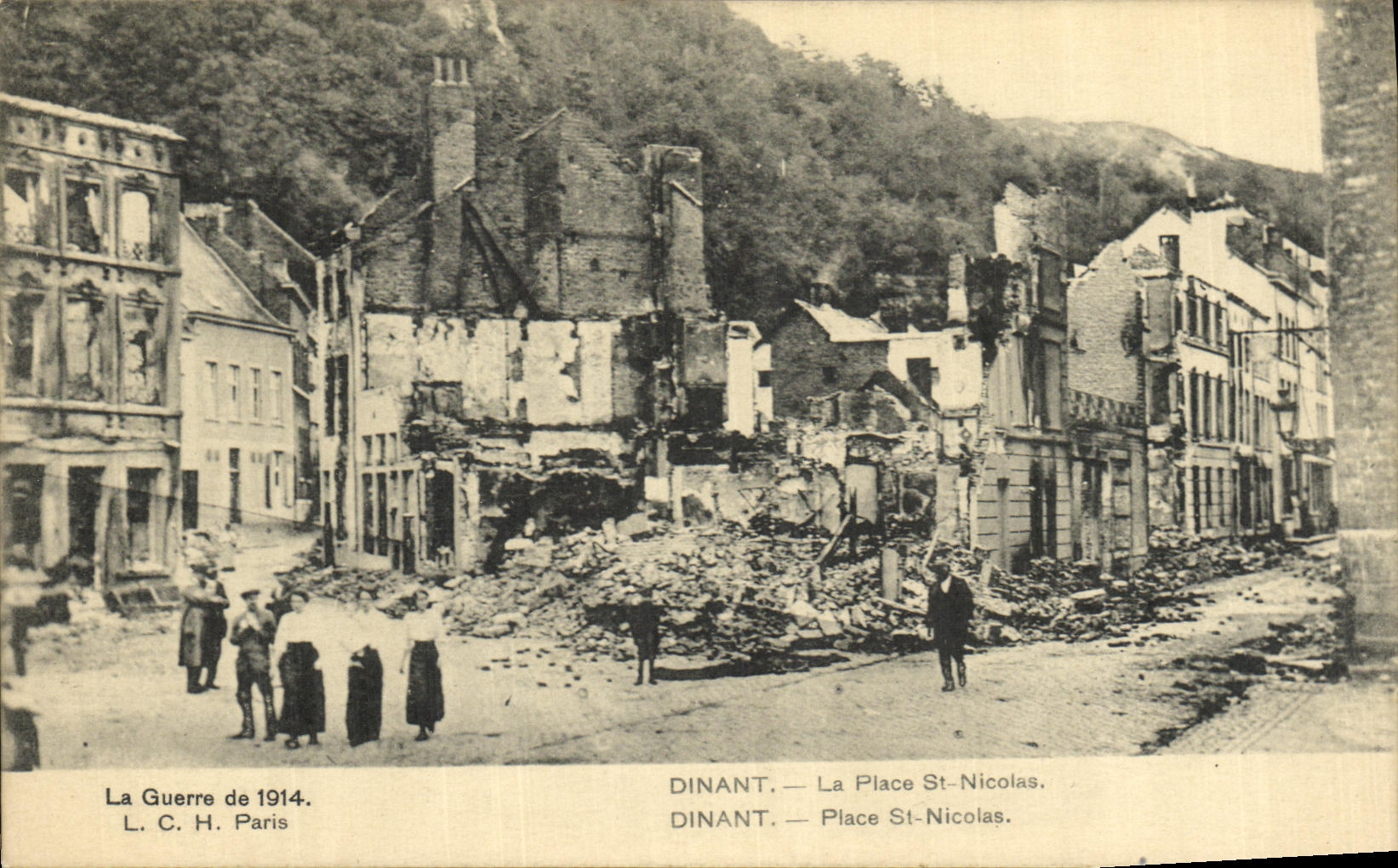 CPA Militaria Dinant La Place St Nicolas