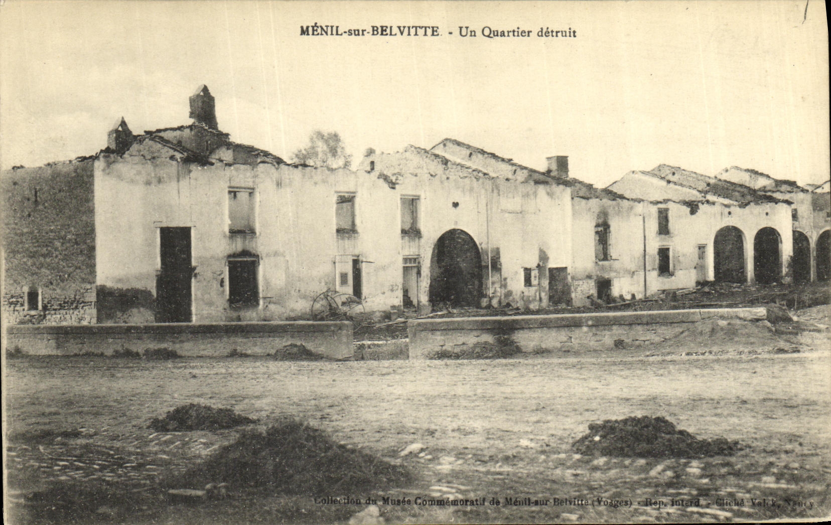 CPA Militaria Menil Sur Belvitte Un quartier detruit 