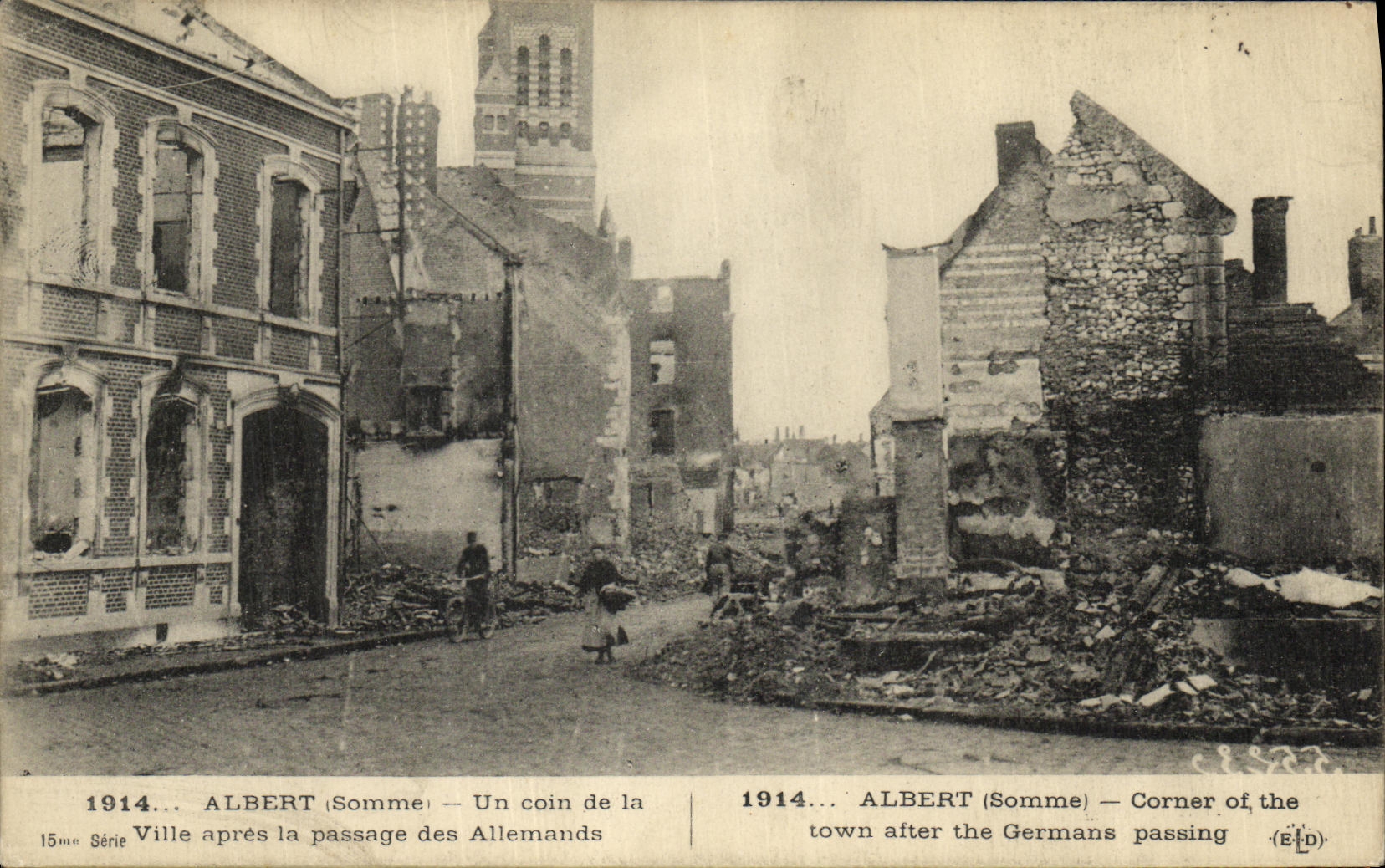 CPA Militaria Albert Somme Un Coin de la Ville Apres le passage des allemands 