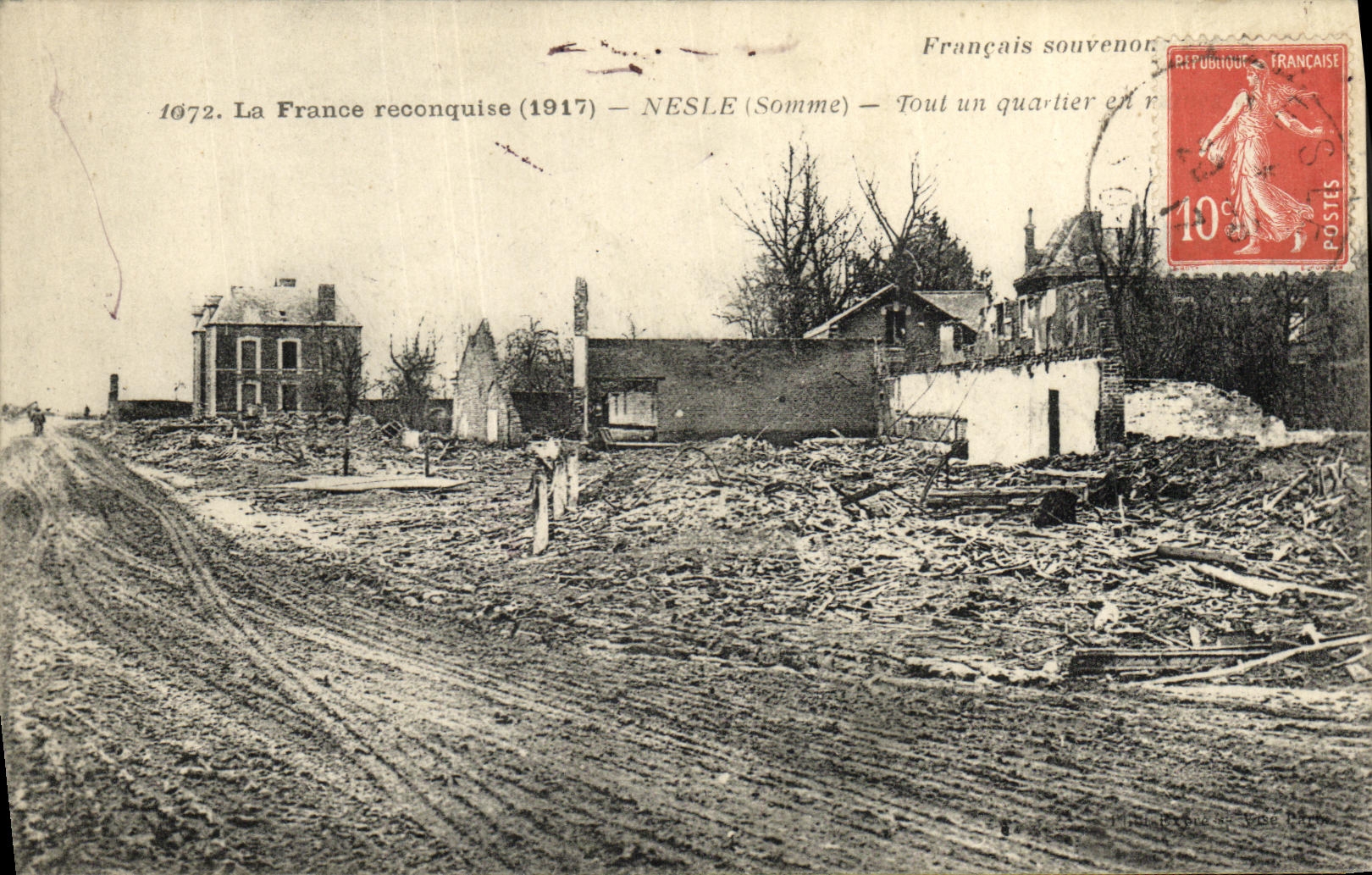 CPA Militaria La France reconquise Nesle 
