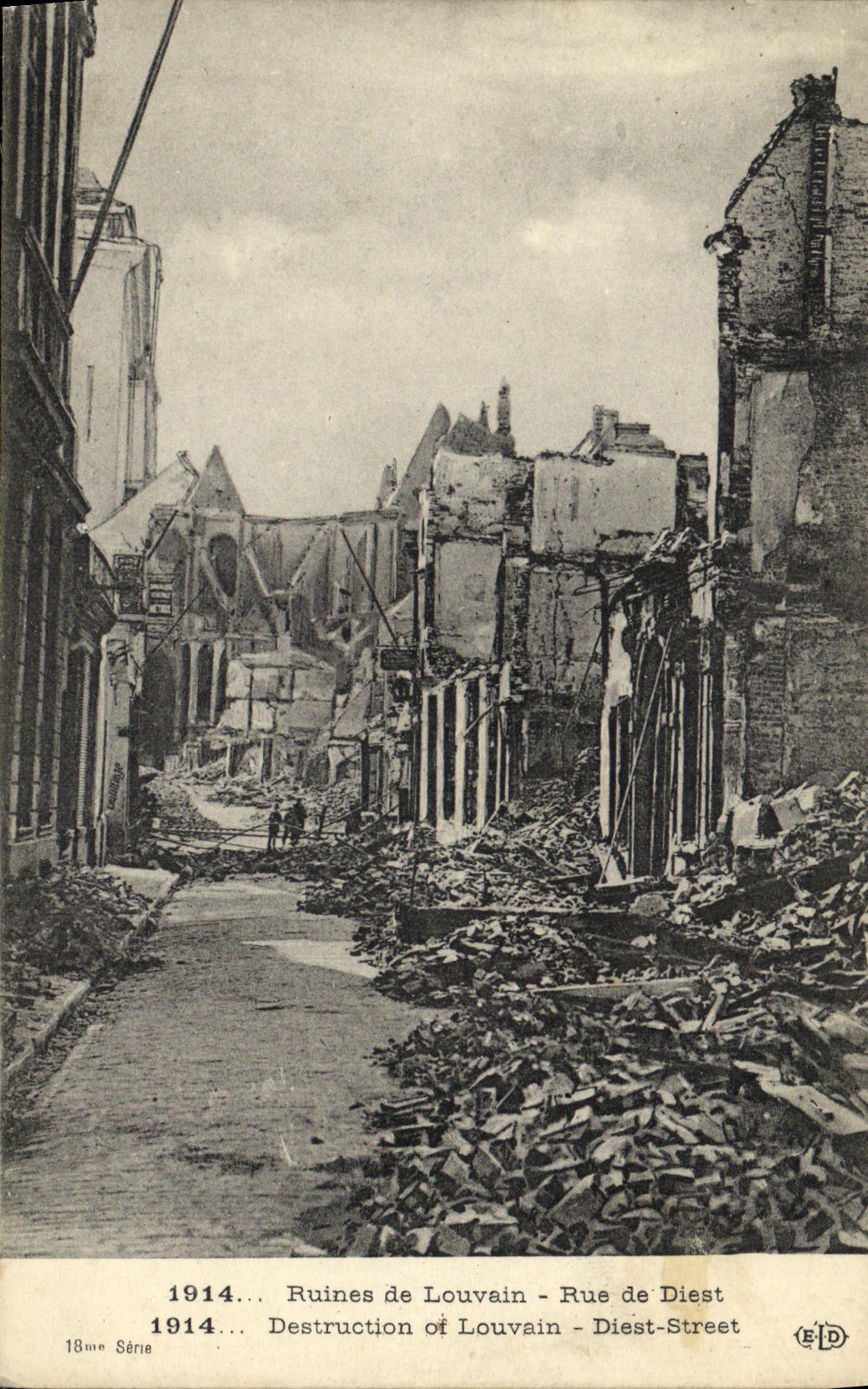 CPA Militaria Ruines de Louvain Rue de Diest
