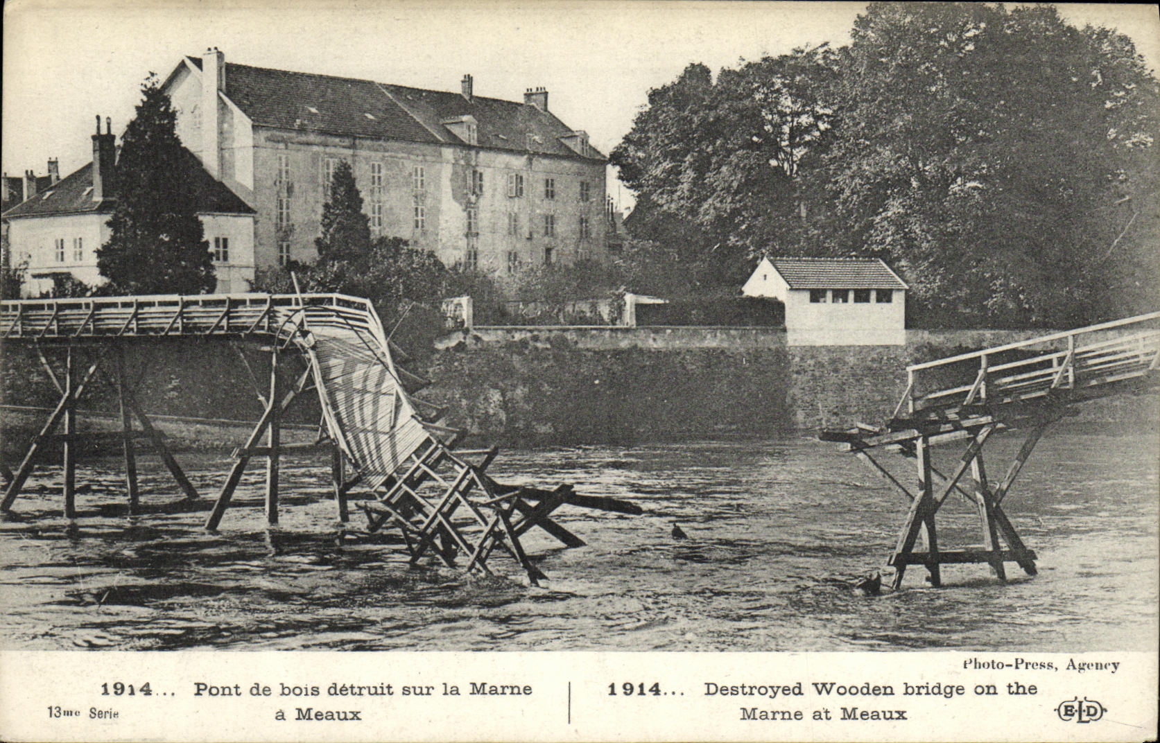 CPA Militaria Pont de Bois Detruit sur la Marne Meaux