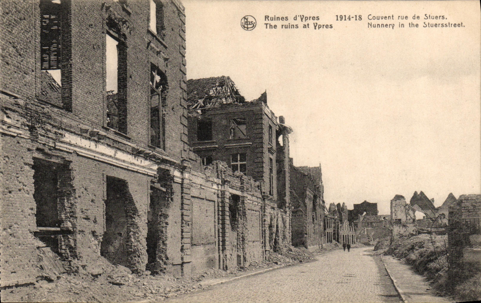 CPA Militaria Ruines D Ypres Couvent rue de Stuers