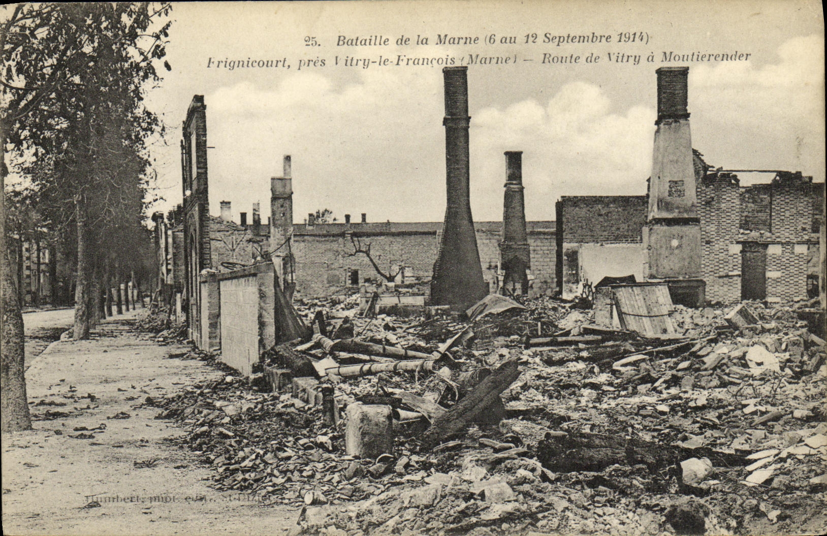 CPA Militaria Frignicourt pres Vitry le Francois Route de Vitry a Moutierendier