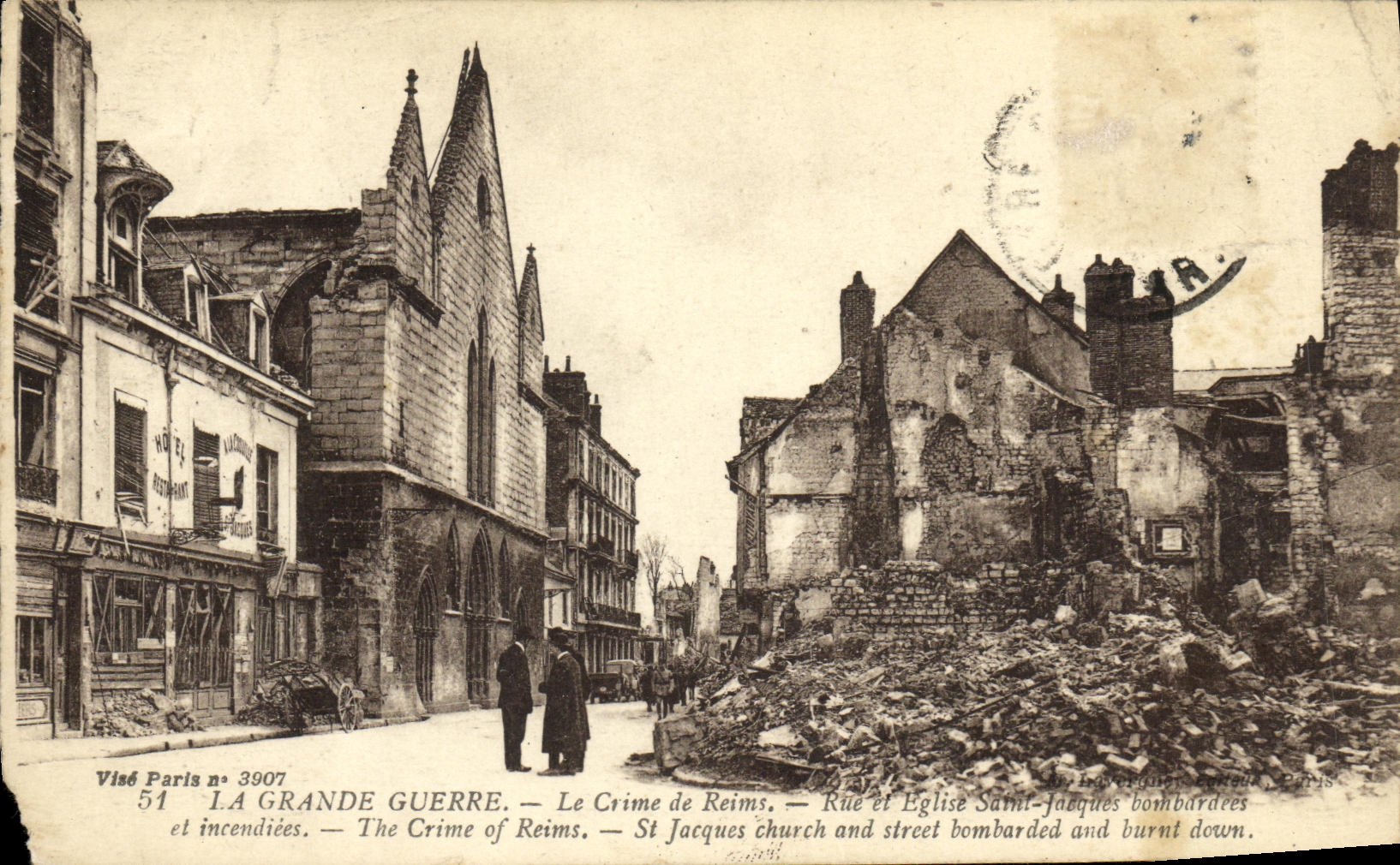 CPA Militaria La Grande Guerre Le Crime de Rimes Rue et l Eglise Saint Jacques 