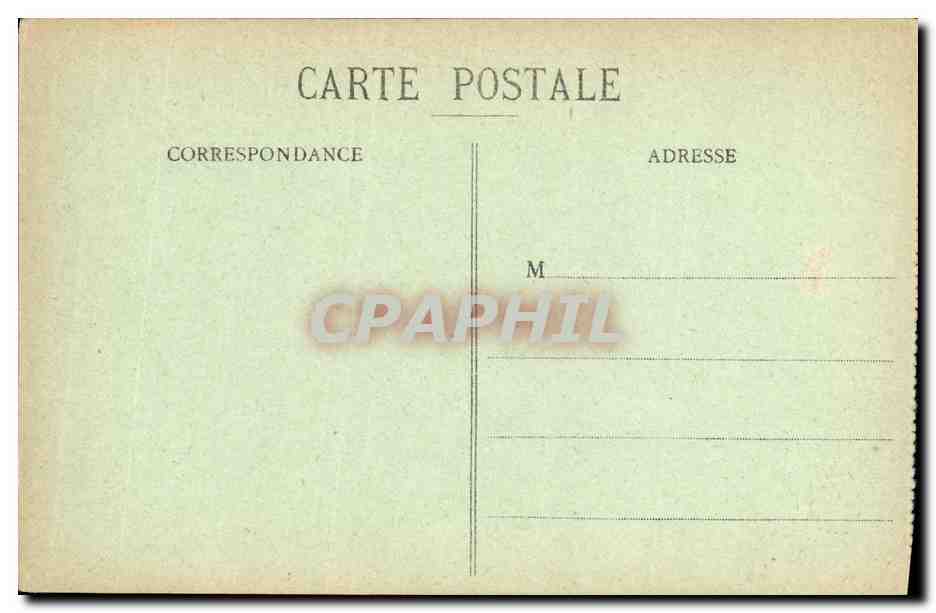CPA Militaria Arras La place de la Gare apres le Premier Bombardement — Rückseite