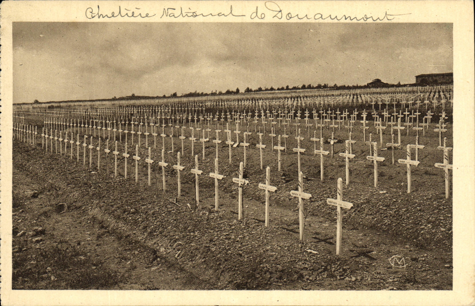 Cimetière National de Douaumont — vue des croix — éditeur Ossuaire de Douaumont