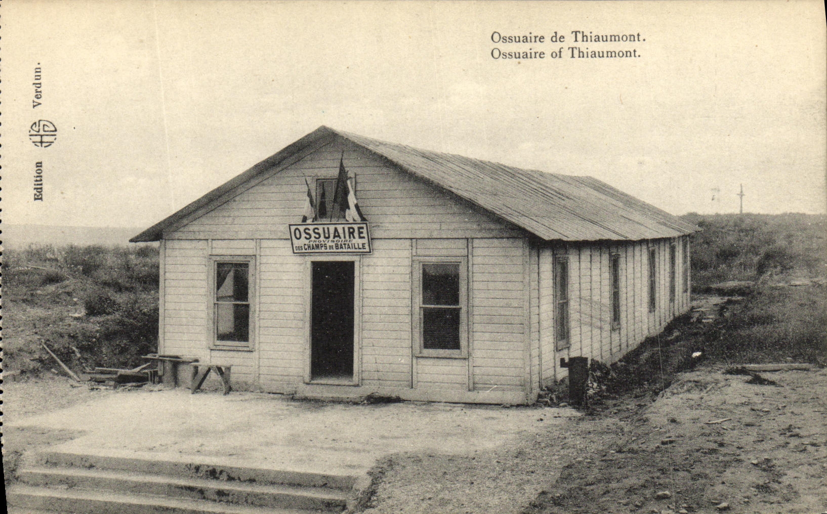 CPA Militaria L Ossuaire De Douaumont 