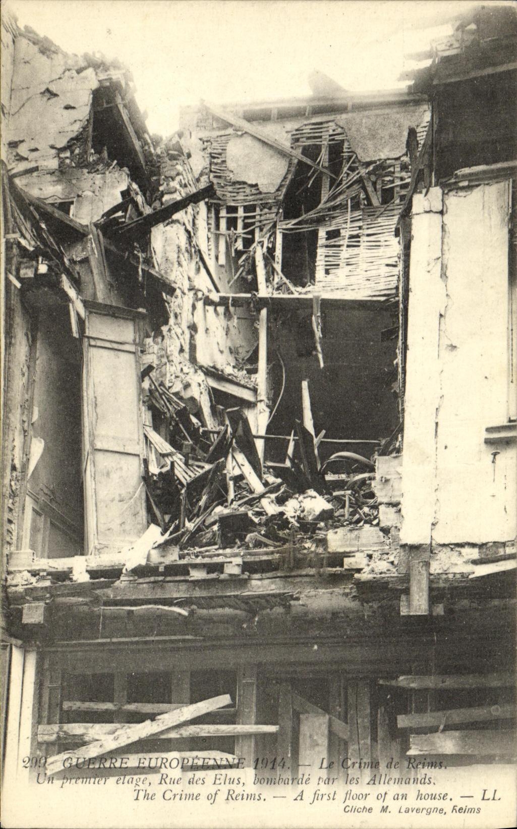 CPA Militaria Guerre Europeenne Le Crime de Reims rue des Elus 