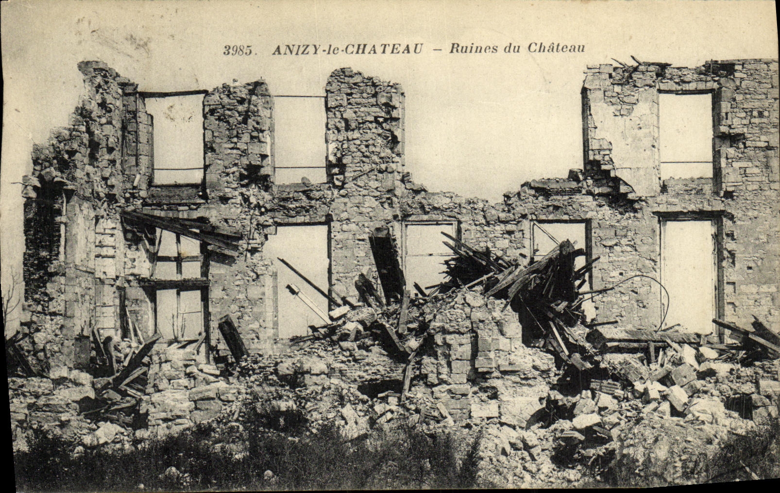 Anizy-le-Château — Ruines du Château — Éditeur inconnu, n° 3985