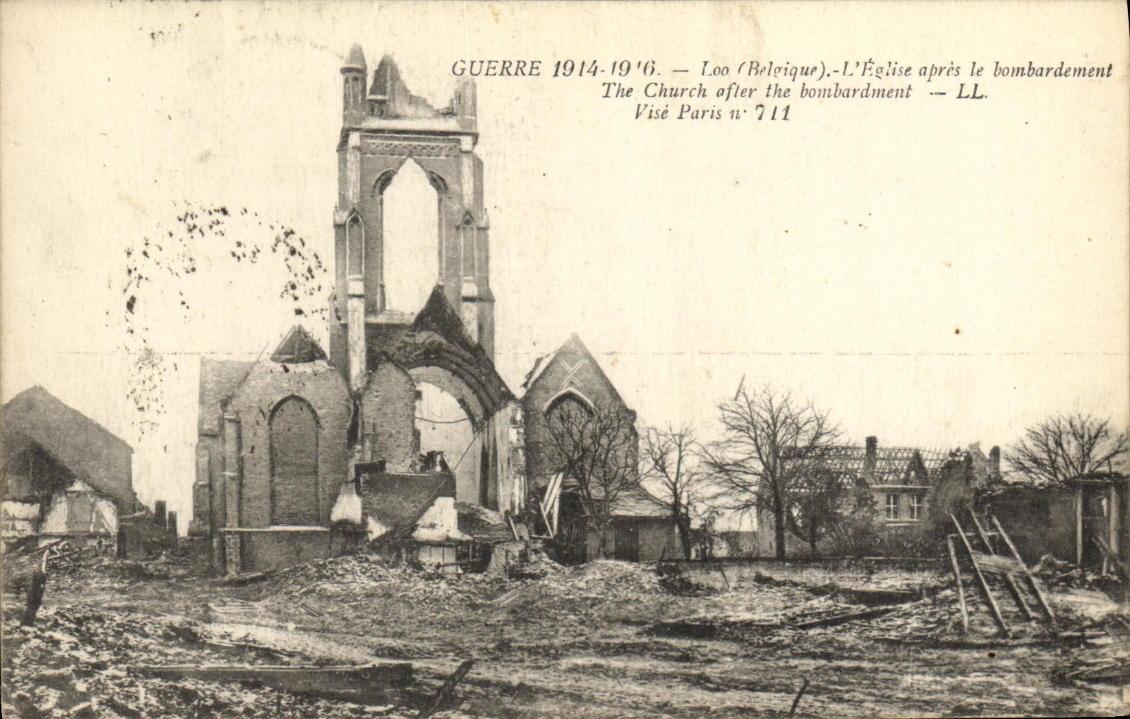 CPA Gurerre Loo L Eglise apres le Bombardement Militaria
