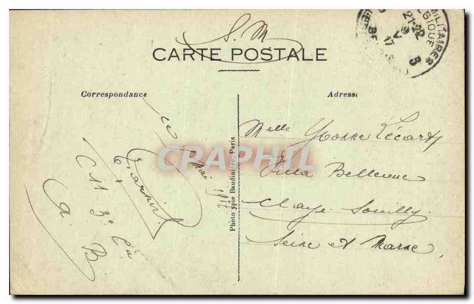 CPA Loo Interieur de l Eglise apres le bombardement Militaria — Rückseite