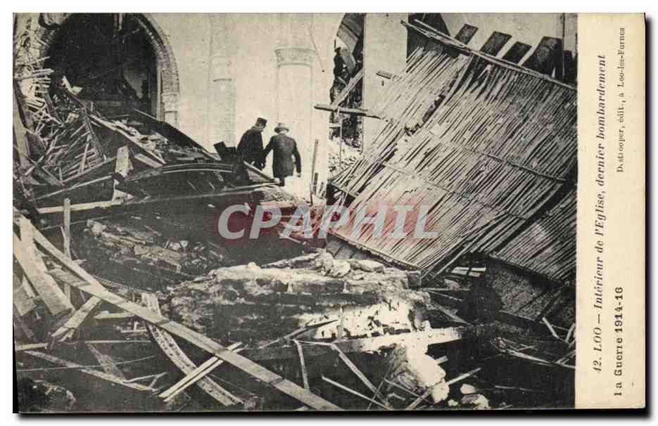 CPA Loo Interieur de l Eglise dernier bombardement Militaria