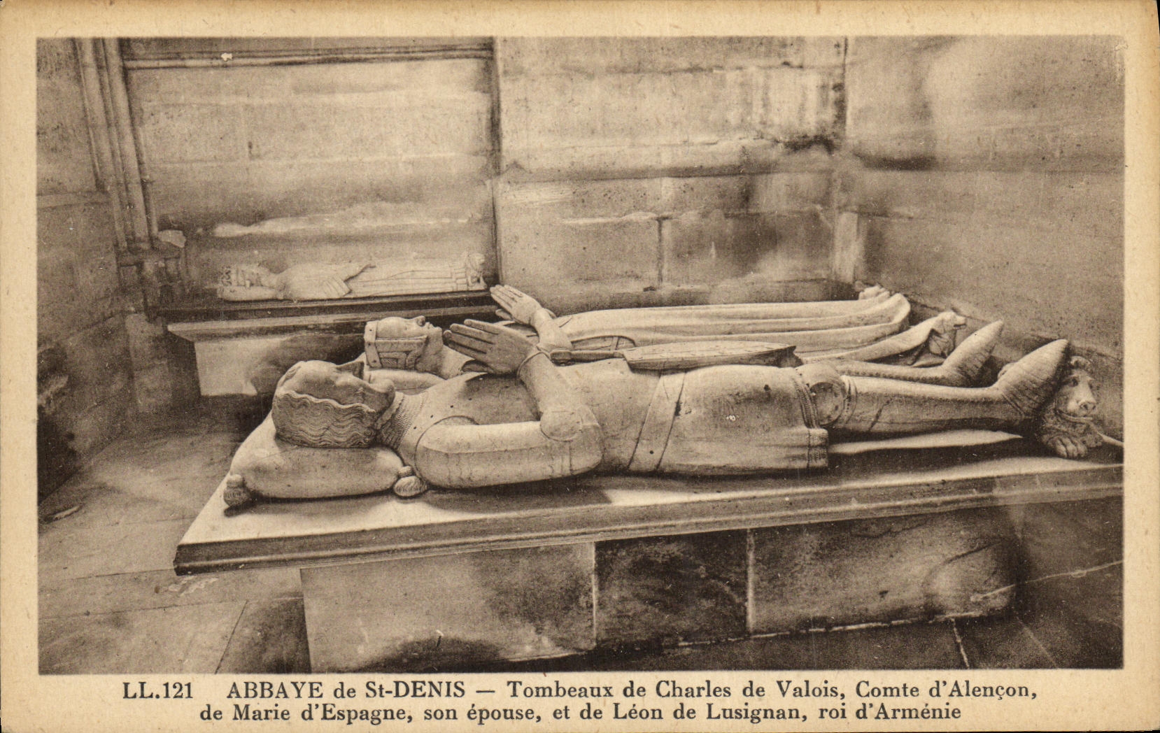 ABBAYE de St-DENIS — Tombeaux de Charles de Valois, Comte d'Alençon, de Marie d'Espagne, son épouse, et de Léon de Lusignan, roi d'Arménie