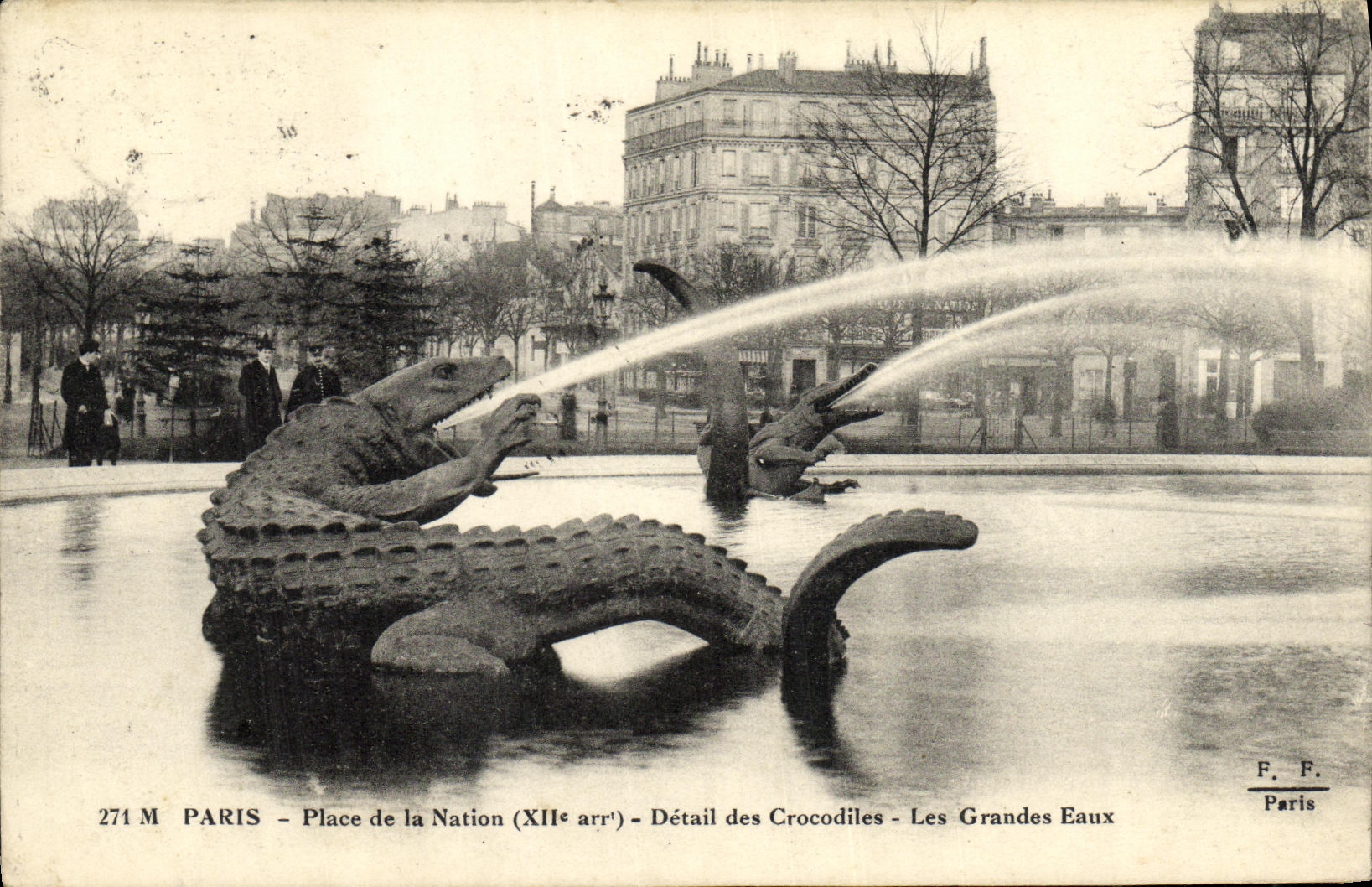 CPA Paris Place de la Nation Crocodile