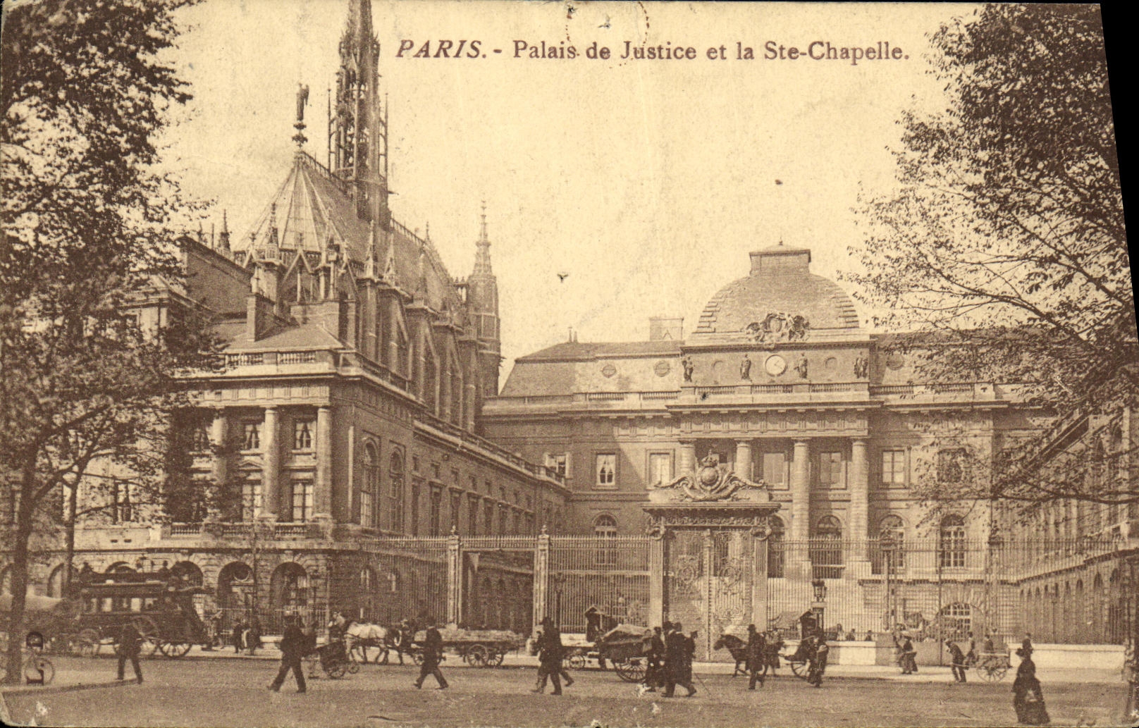 CPA Paris Palais de Justice et la Ste Chapelle