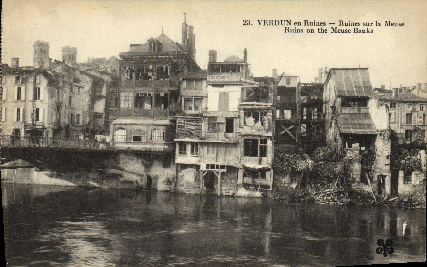 CPA Verdun en Ruines Sur la Meuse Militaria